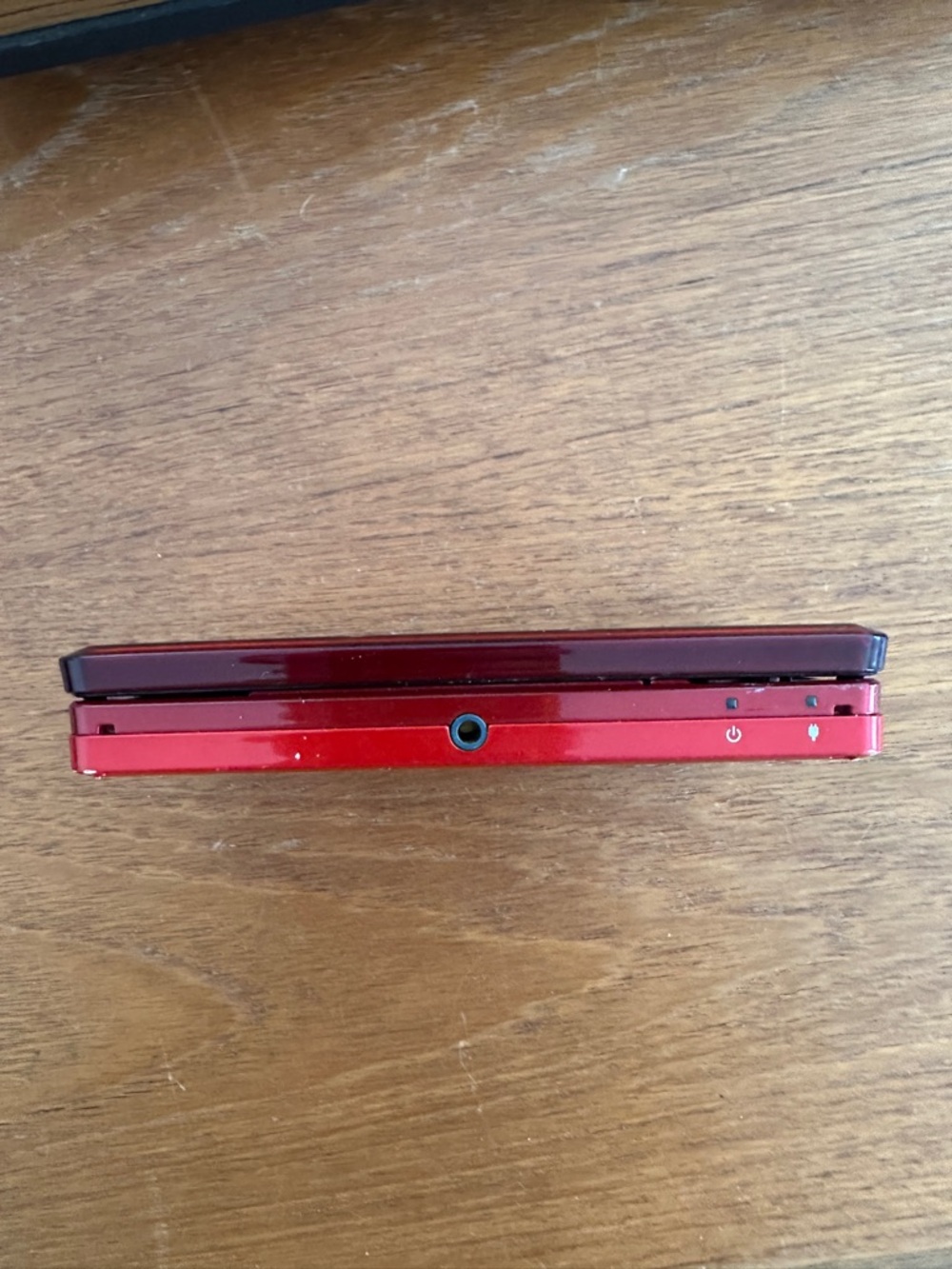 Nintendo Red 3DS Handheld Console - Picture 7 of 9